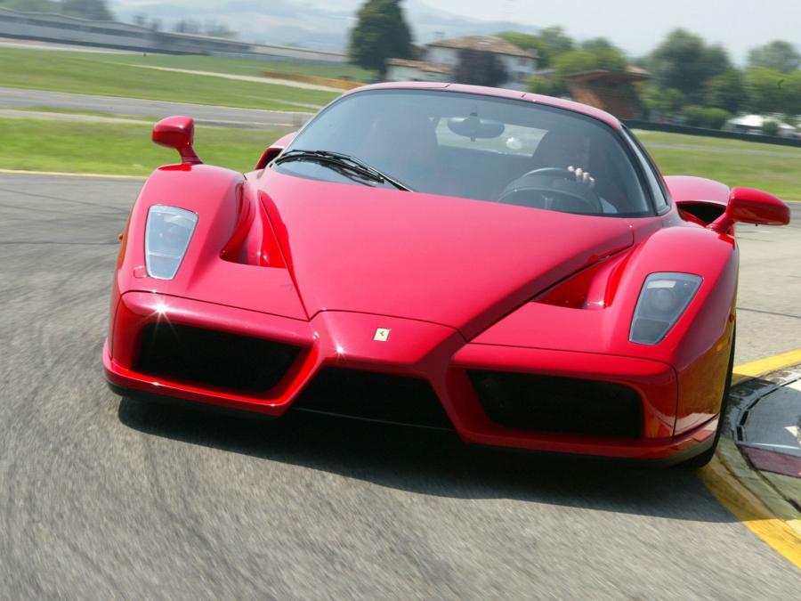  Ferrari Enzo 2002 года  (фото 8 из 127)